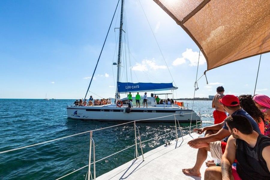 Tour Catamaran Isla Mujeres